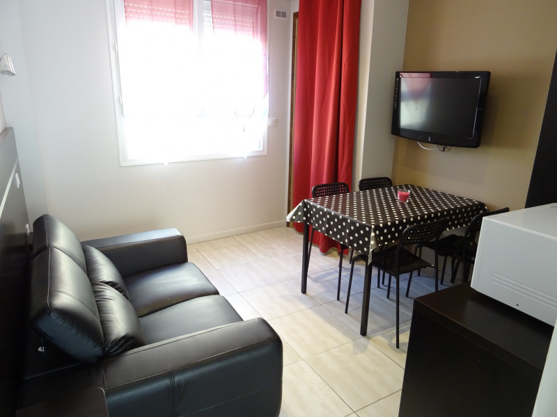 LOCATION BALARUC LES BAINS RUE DE L'ESPLANADE SPINOSI 
