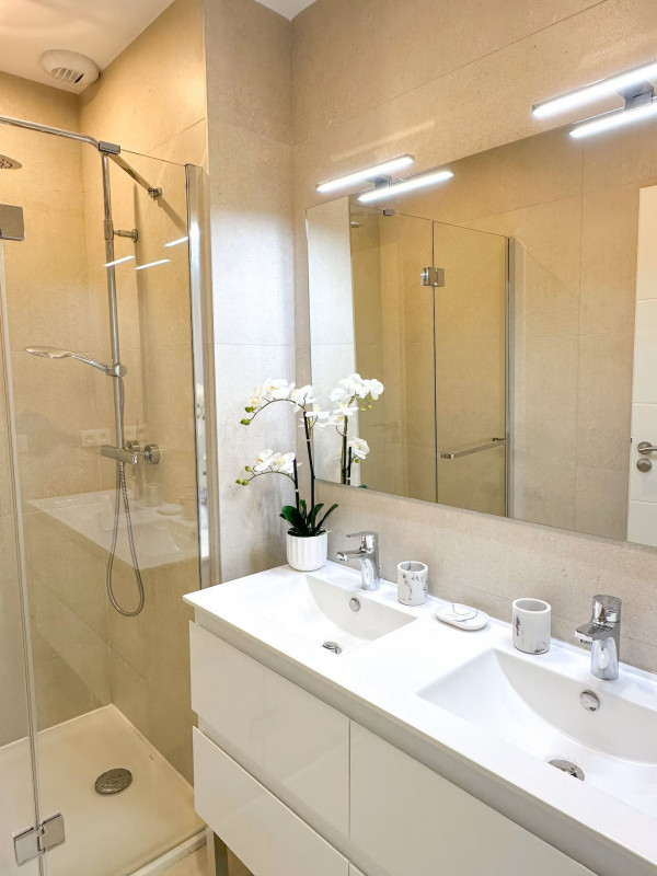 LOCATION BALARUC LES BAINS VILLAS CYAN SARL BOUGAINVILLEE (4)