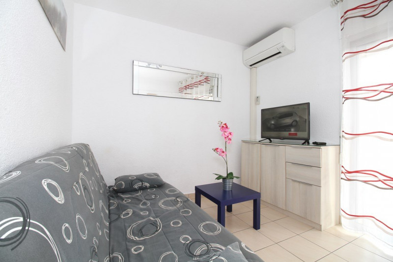 _clients_193454005_photos_441c_18389475 _clients_193454005_photos_441c_18389475