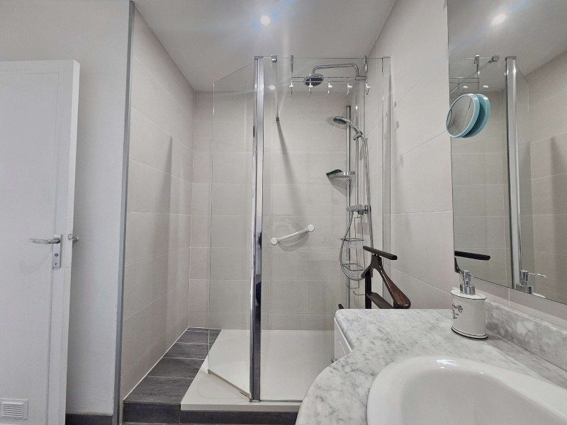 _clients_193454005_photos_656j_19371451