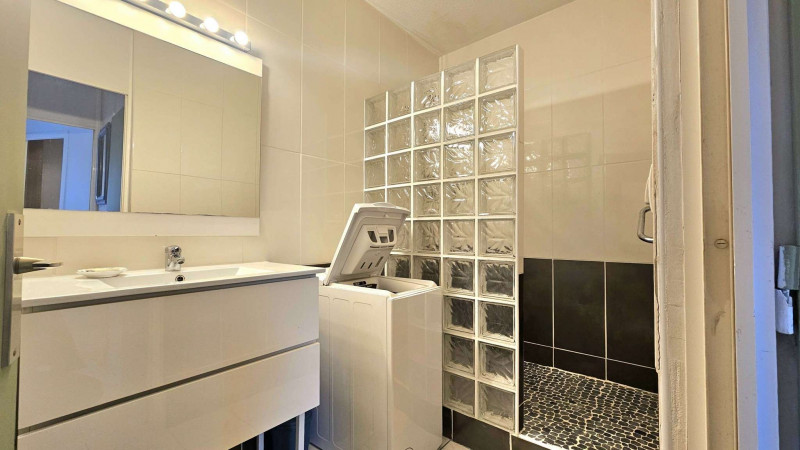 _clients_193454005_photos_745l_18114088