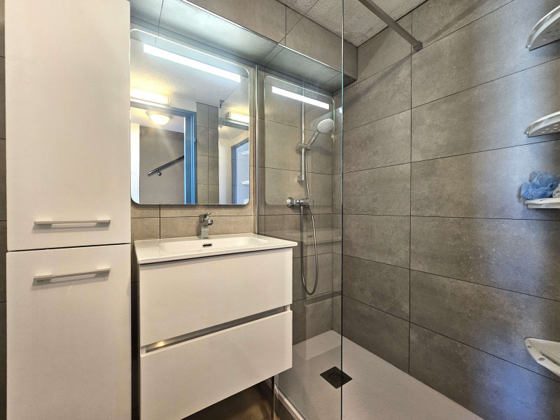 _clients_193454005_photos_793h_19400261