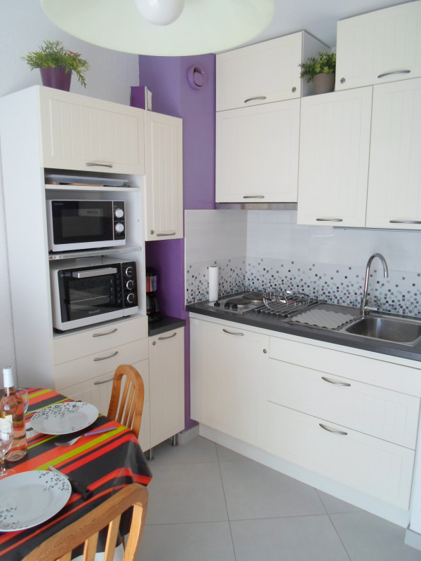 _lv_images__lot_0000000002_04_19176698