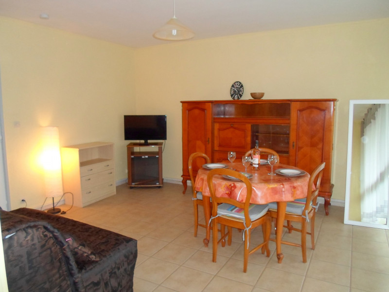 _lv_images__lot_0000000003_01_19374840