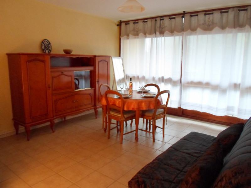 _lv_images__lot_0000000003_03_18959625 _lv_images__lot_0000000003_03_18959625