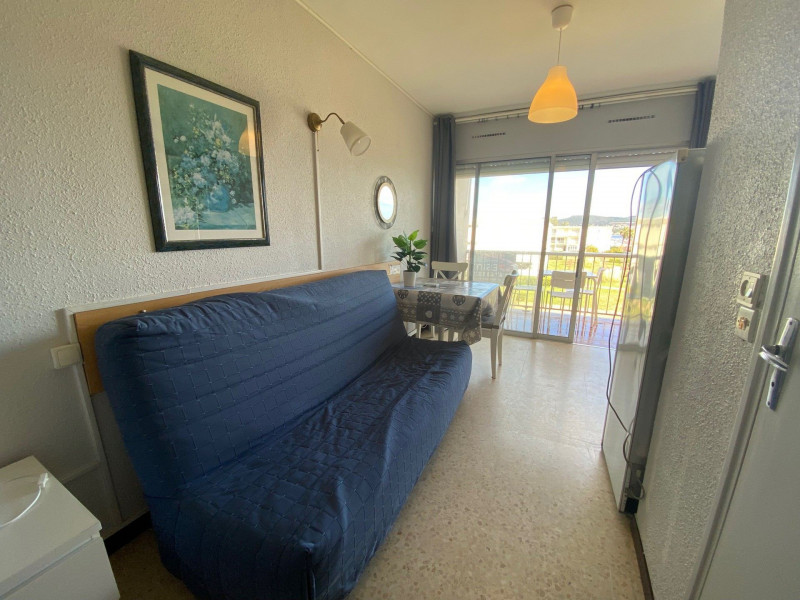 _lv_images__lot_0000000018_03_19064358