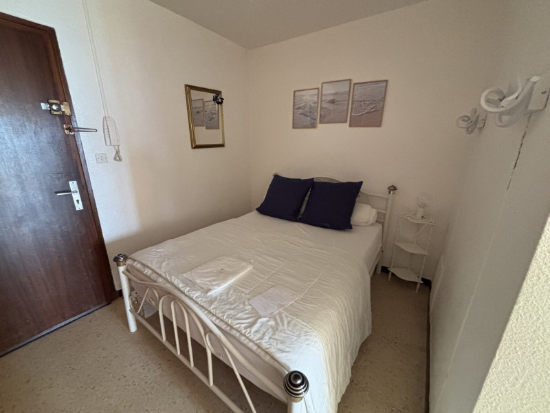 _lv_images__lot_0000000021_03_18750806