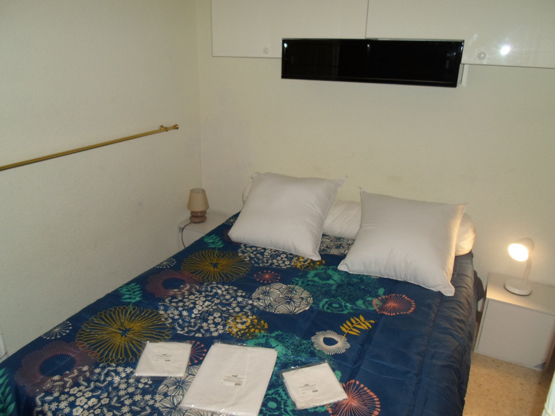 _lv_images__lot_0000000040_06_18327127