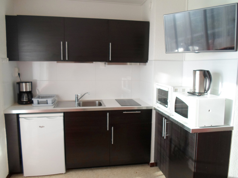 _lv_images__lot_0000000046_05_18424411