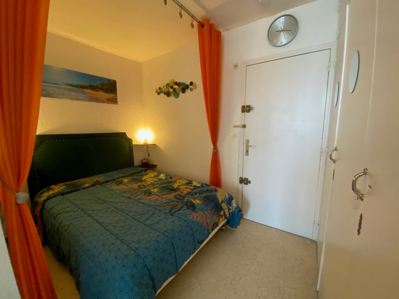 _lv_images__lot_0000000046_08_18601133