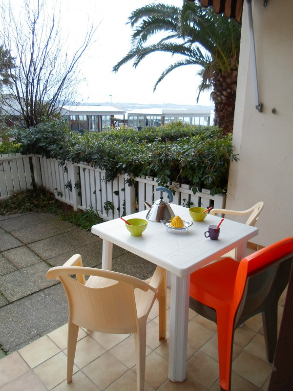 _lv_images__lot_0000000047_12_19127812