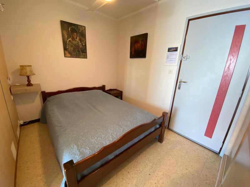 _lv_images__lot_0000000055_05_19284378