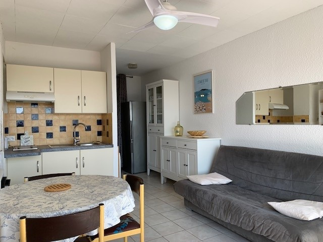 _lv_images__lot_0000000073_08_18960477 _lv_images__lot_0000000073_08_18960477