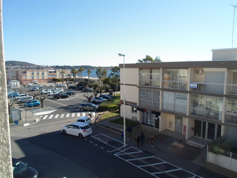 _lv_images__lot_0000000077_04_19023104