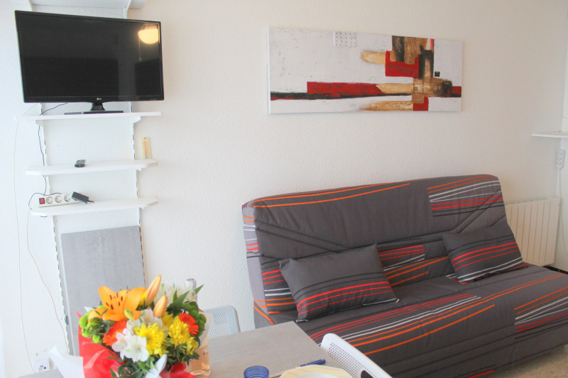 _lv_images__lot_0000000078_05_18974724