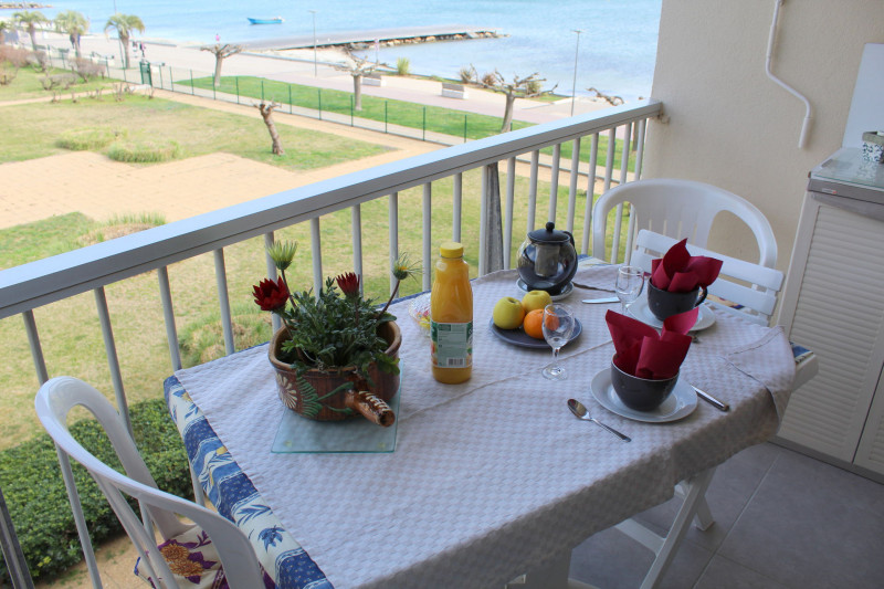 _lv_images__lot_0000000082_02_18109899