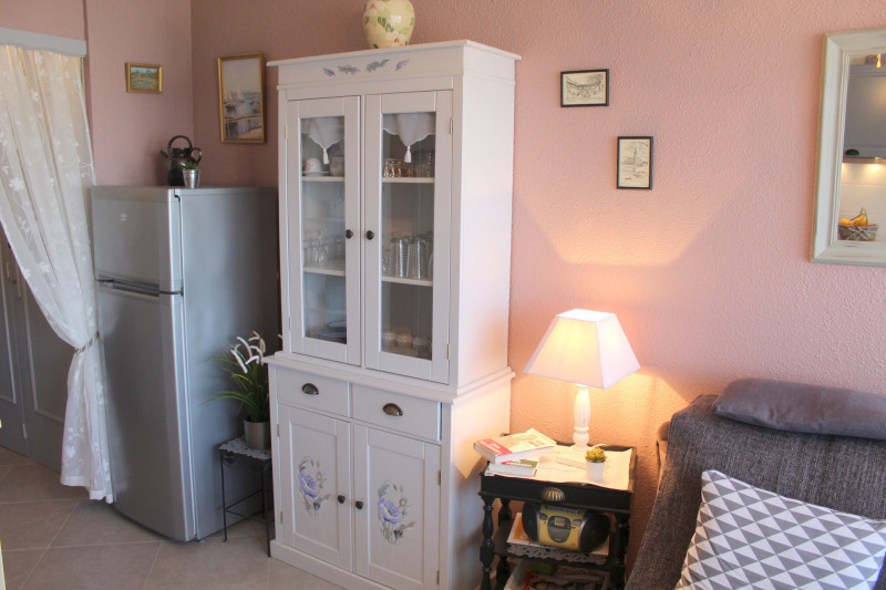 _lv_images__lot_0000000082_04_18839845 _lv_images__lot_0000000082_04_18839845