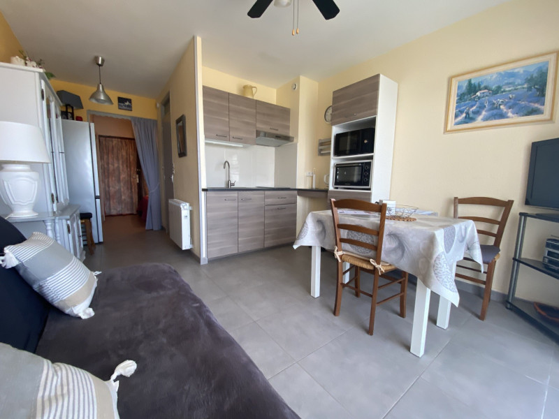 _lv_images__lot_0000000083_02_18394198 _lv_images__lot_0000000083_02_18394198