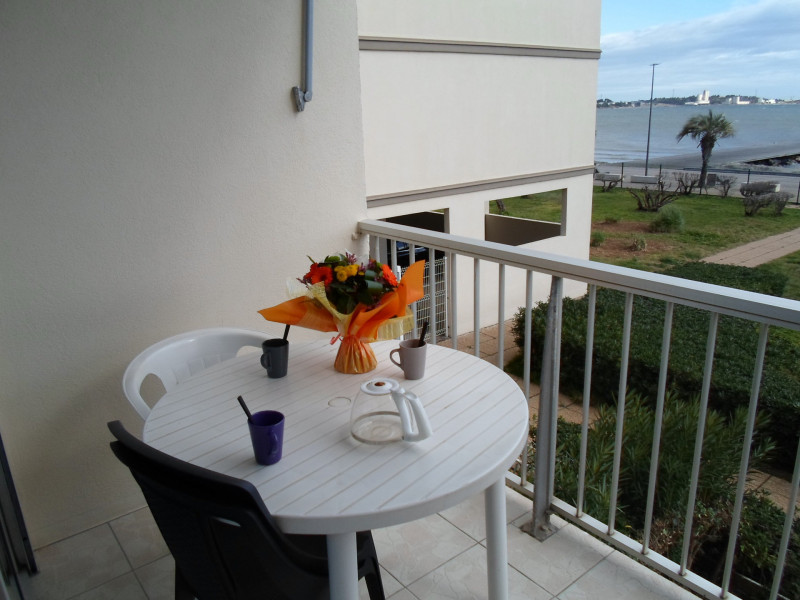 _lv_images__lot_0000000094_02_19155870