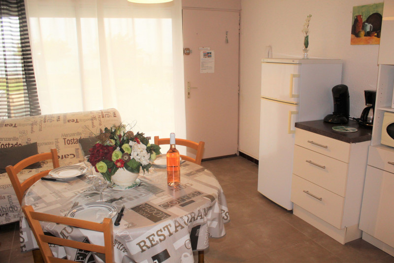 _lv_images__lot_0000000099_05_18117395