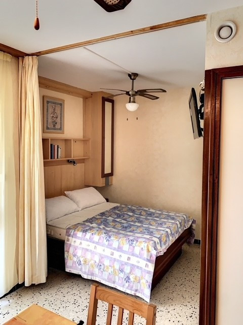 _lv_images__lot_0000000123_05_18974357