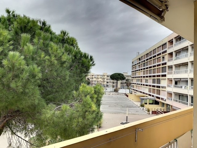 _lv_images__lot_0000000123_11_18688359