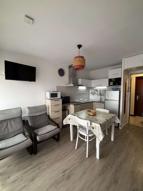 _lv_images__lot_0000000161_04_18393786 _lv_images__lot_0000000161_04_18393786