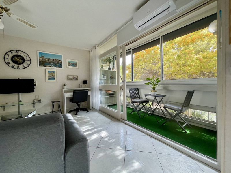 _lv_images__lot_0000000176_12_19156161 _lv_images__lot_0000000176_12_19156161