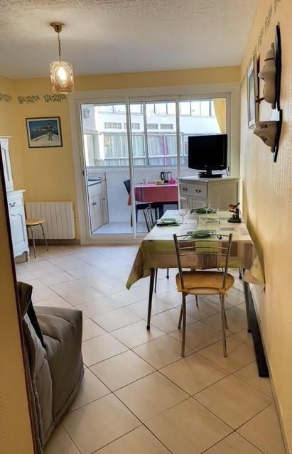 _lv_images__lot_0000000192_02_18586059