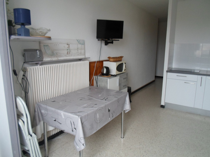 _lv_images__lot_0000000231_05_18328179