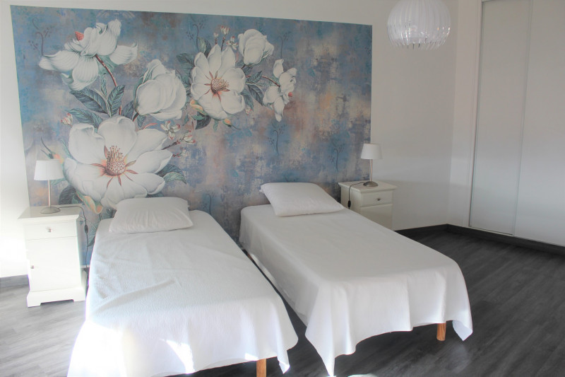 _lv_images__lot_0000000234_08_18432900