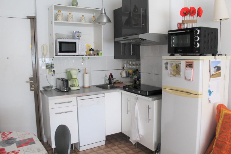 _lv_images__lot_0000000239_05_18960932