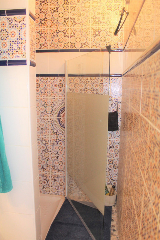 _lv_images__lot_0000000239_09_18960936