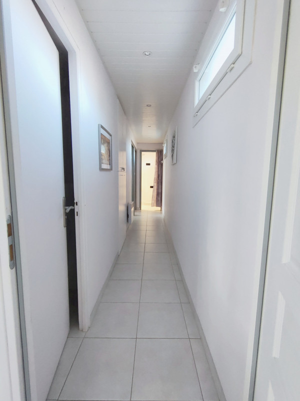 _lv_images__lot_0000000331_08_18839654