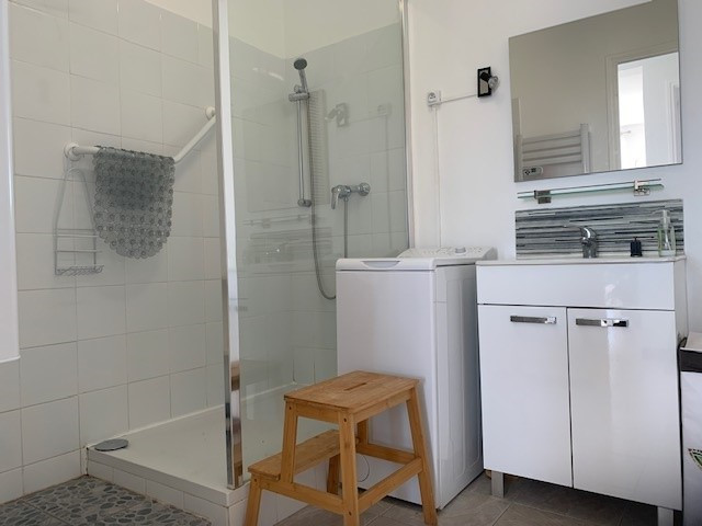 _lv_images__lot_0000000335_08_18846433