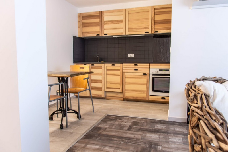 _lv_images__lot_0000000345_05_18258178