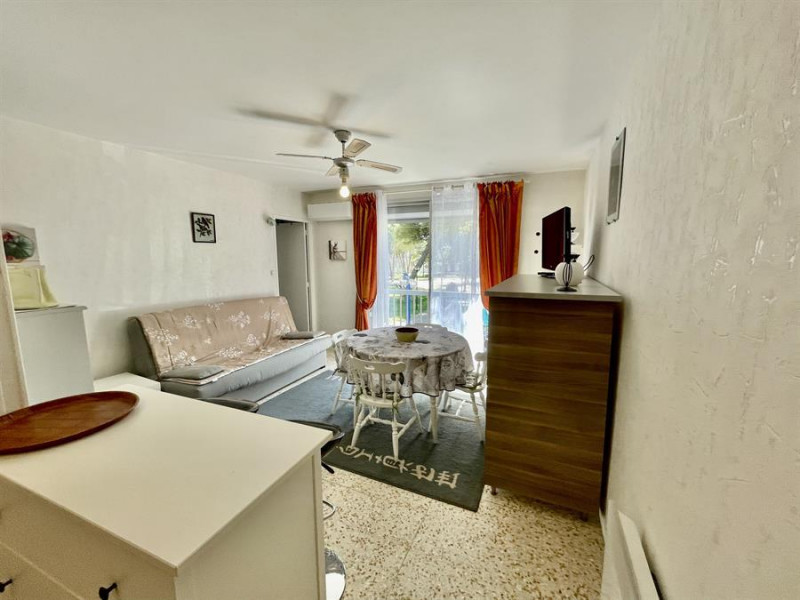 _lv_images__lot_0000000350_14_18118176