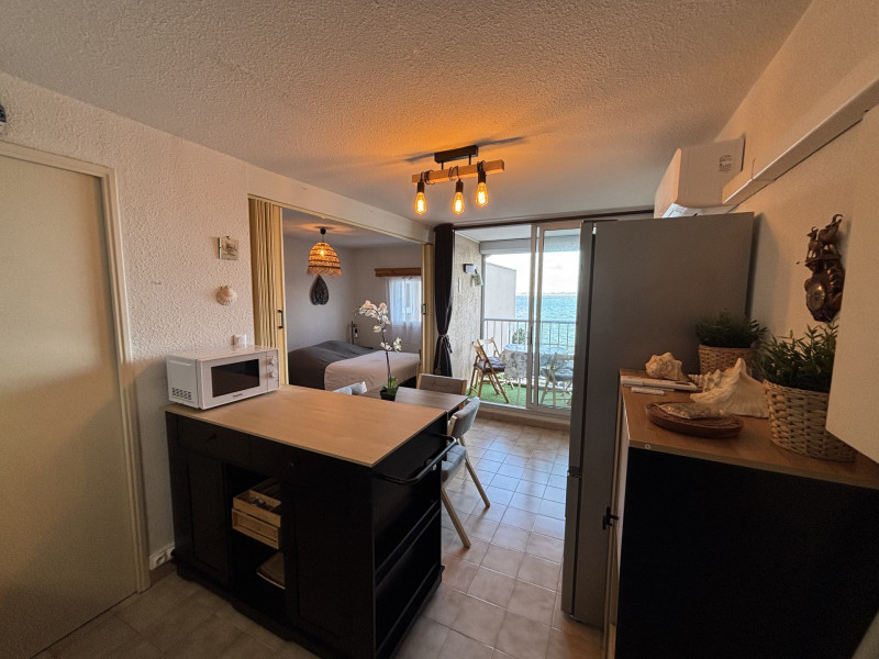 _lv_images__lot_0000000379_04_19127909