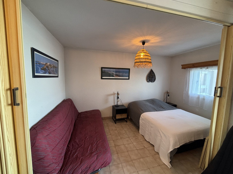 _lv_images__lot_0000000379_08_19270886