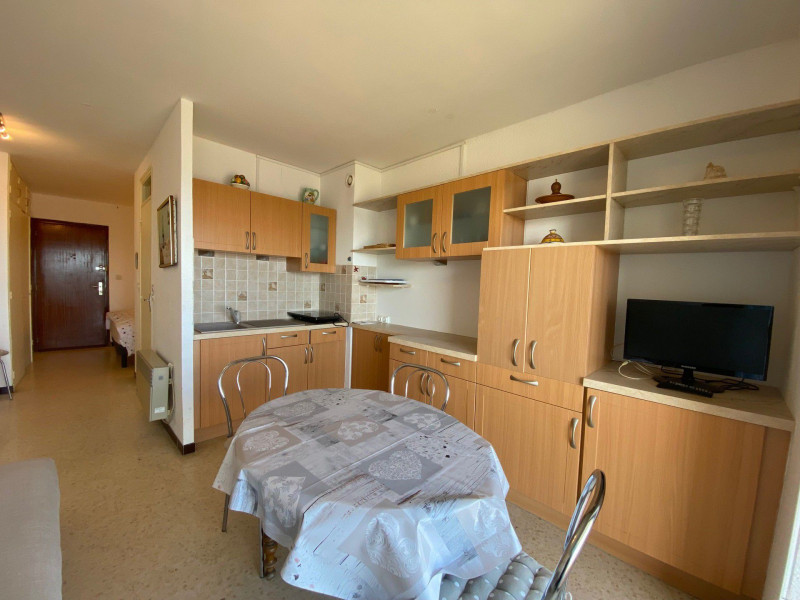 _lv_images__lot_0000000390_05_18608817