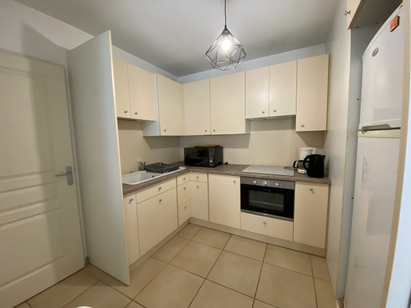 _lv_images__lot_0000000392_03_18425651