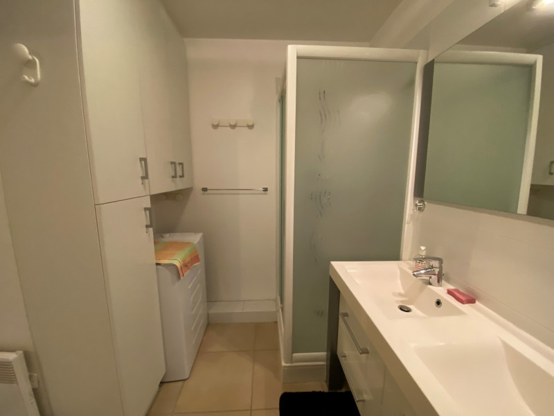 _lv_images__lot_0000000392_09_18960632