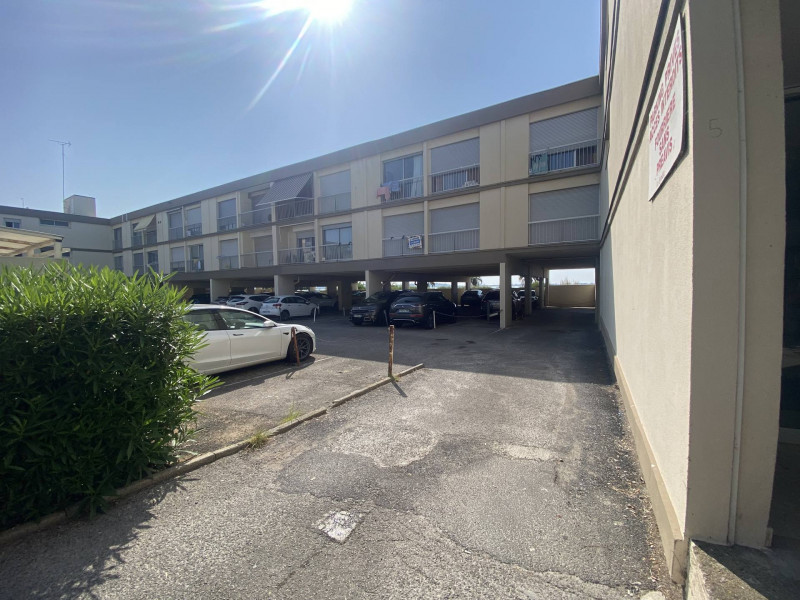 _lv_images__lot_0000000415_03_18235251