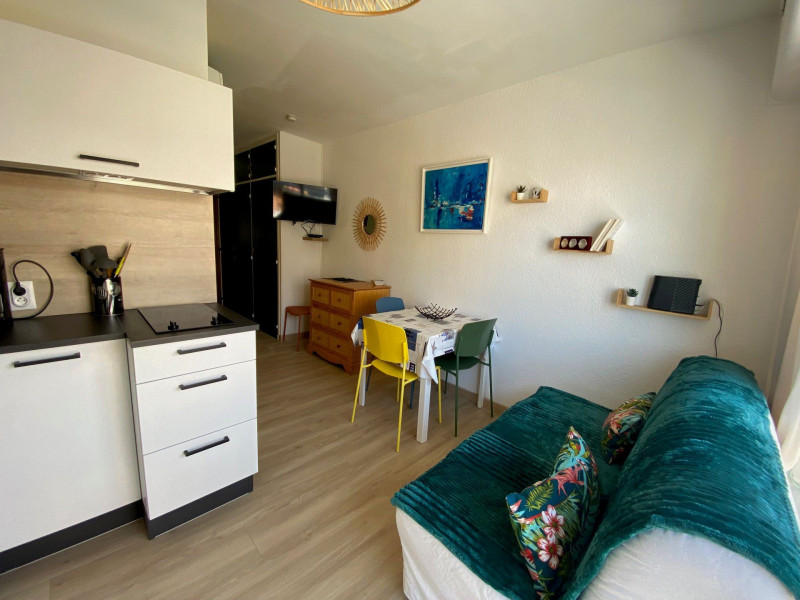 _lv_images__lot_0000000439_10_18257327 _lv_images__lot_0000000439_10_18257327