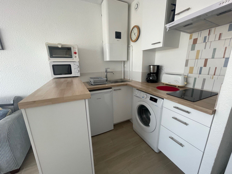 _lv_images__lot_0000000444_03_19270732