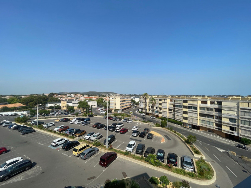 _lv_images__lot_0000000444_10_18847006