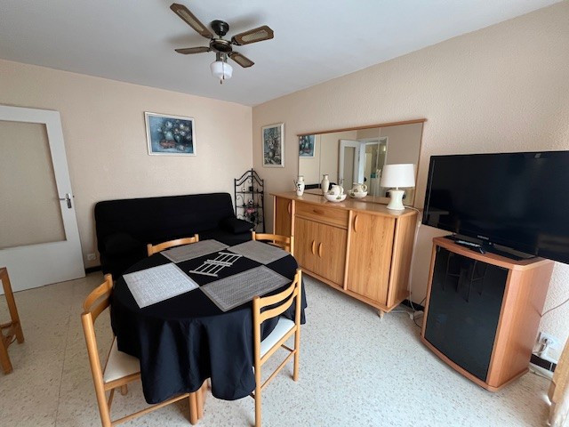 _lv_images__lot_0000000447_02_18118094