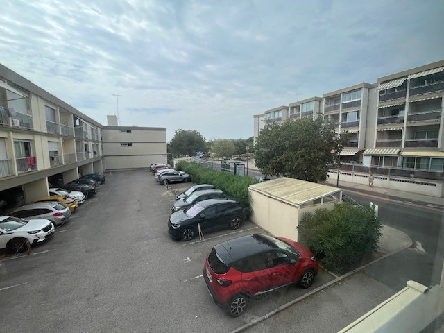 _lv_images__lot_0000000447_04_19023384