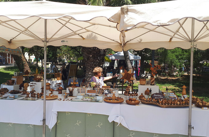 MARCHÉ DES ARTISANS D’ART ET DES PRODUCTEURS